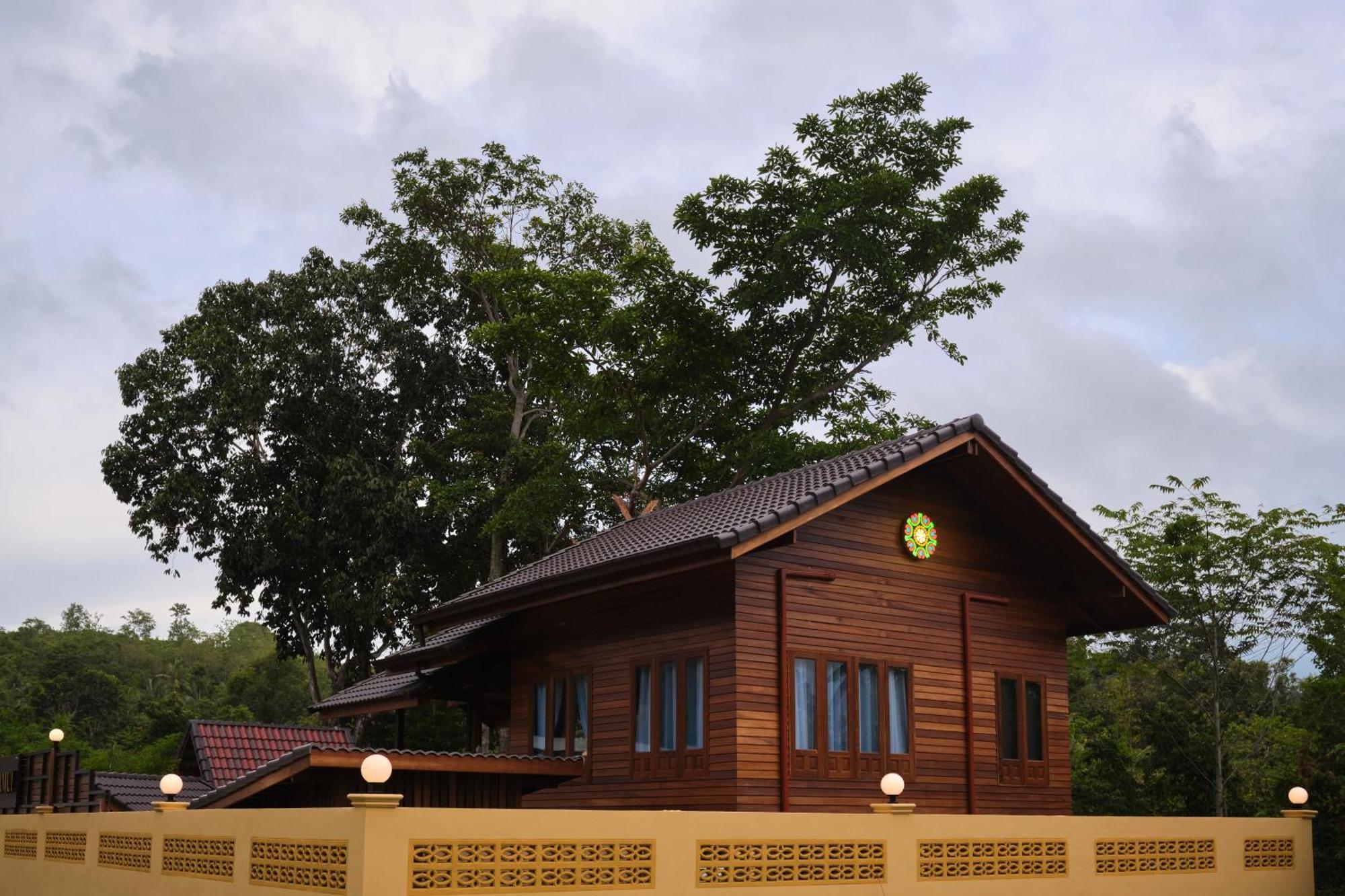 Banyasamui Wooden House, Sauna, Cold & Hot Bath In Koh Samui Amphoe Koksamui Bagian luar foto